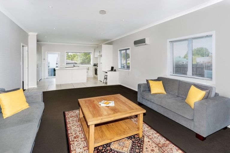 Photo of property in 71 Helvetia Road, Pukekohe, 2120