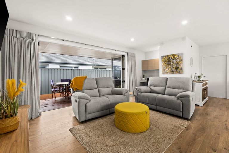 Photo of property in 17 Hurunui Drive, Te Awa, Napier, 4110