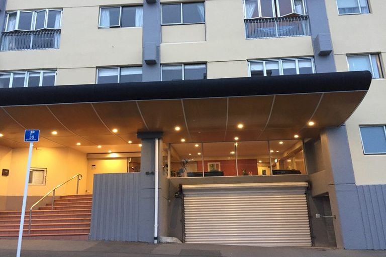 Photo of property in 11-41/54 Hill Street, Thorndon, Wellington, 6011