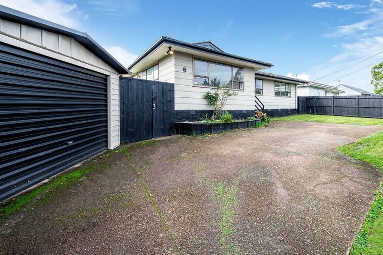 Photo of property in 8 Forest Hill Road, Henderson, Auckland, 0612