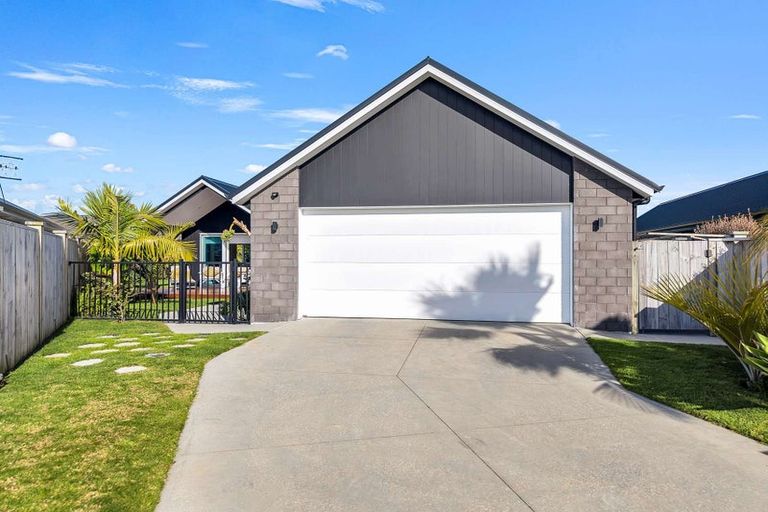 Photo of property in 4 Mida Close, Papamoa Beach, Papamoa, 3118