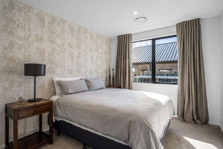 Photo of property in 38 Mount Nicholas Avenue, Wanaka, 9305