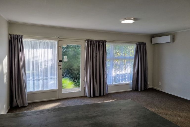 Photo of property in 12 Walpole Avenue, Hillpark, Auckland, 2102