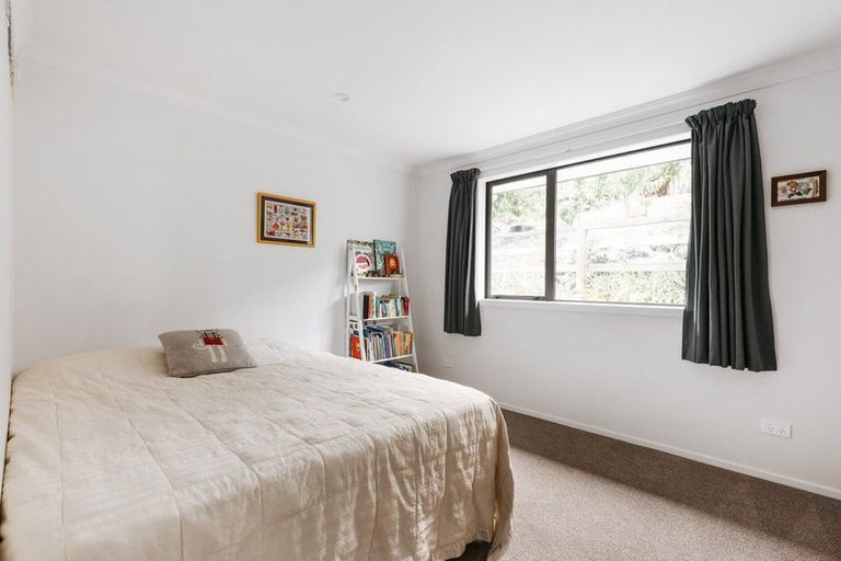 Photo of property in 18 Moira Close, Welcome Bay, Tauranga, 3175