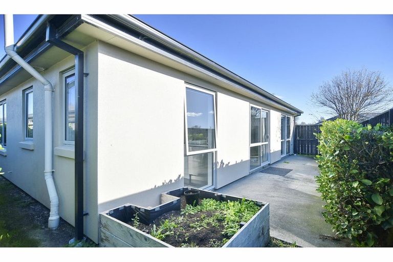 Photo of property in 10 Peak Crescent, Kaiapoi, 7630