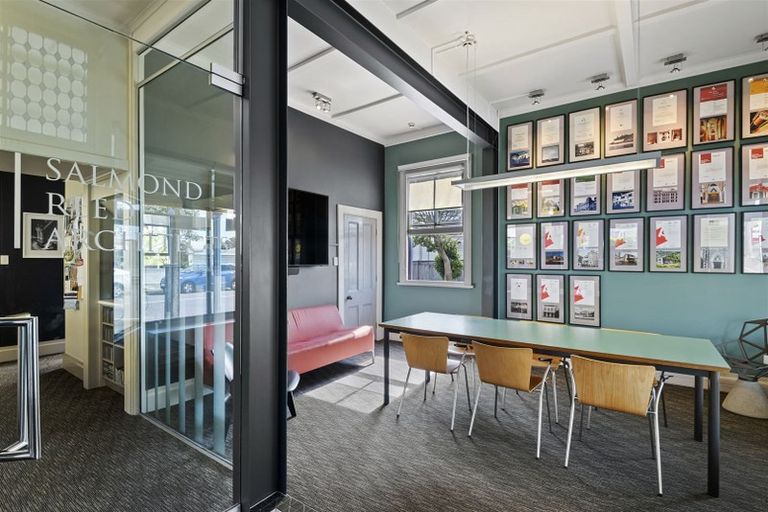 Photo of property in 58 Calliope Road, Stanley Point, Auckland, 0624