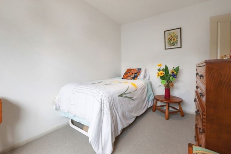 Photo of property in 18a Latitude Close, Whitby, Porirua, 5024