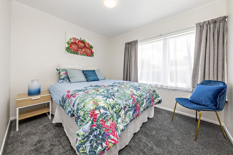 Photo of property in 24 President Avenue, Papakura, 2110