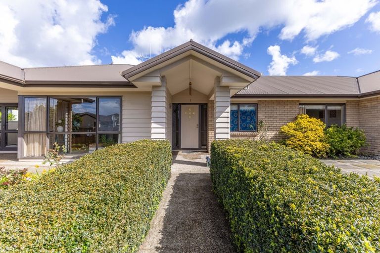 Photo of property in 15 Moonlight Drive, Rototuna North, Hamilton, 3210