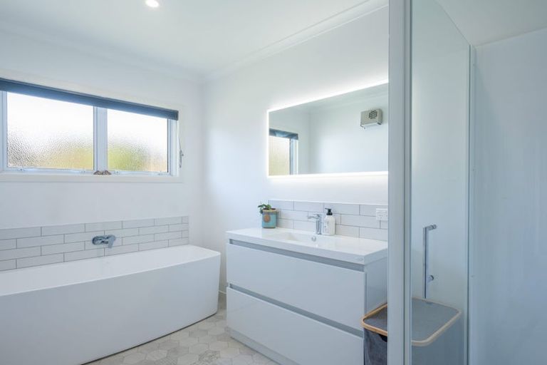 Photo of property in 1 Golf Road, Tahunanui, Nelson, 7011