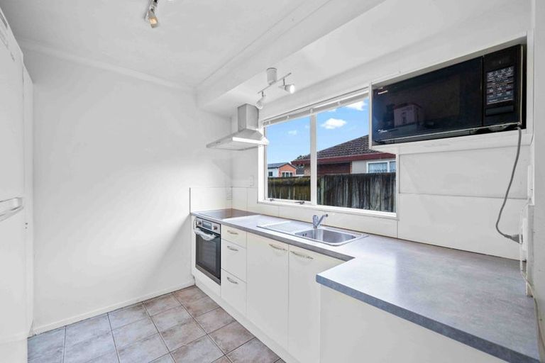Photo of property in 10 Portrush Lane, Takanini, 2112