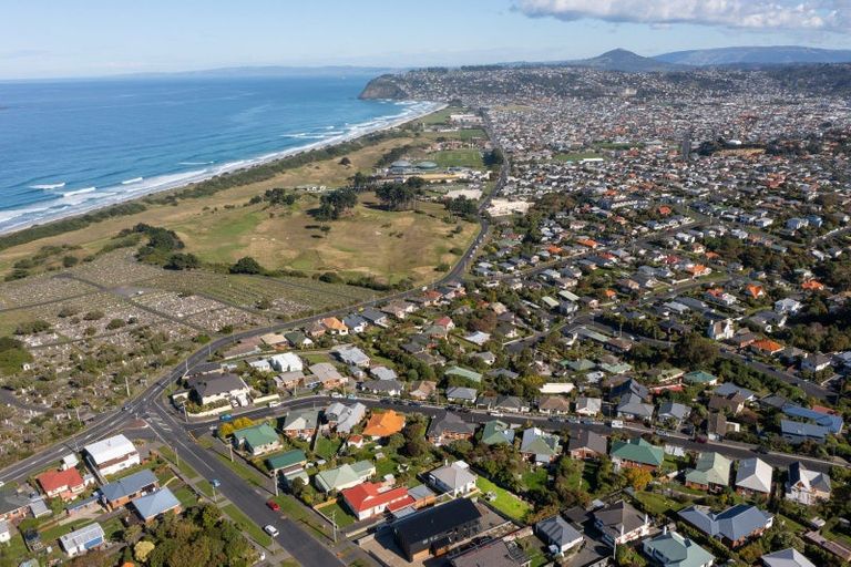 Photo of property in 114 Tomahawk Road, Andersons Bay, Dunedin, 9013