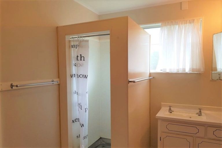 Photo of property in 1 Cluny Road, Plimmerton, Porirua, 5026