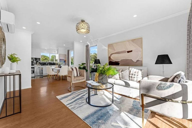 Photo of property in 20 Finn Place, Totara Vale, Auckland, 0629