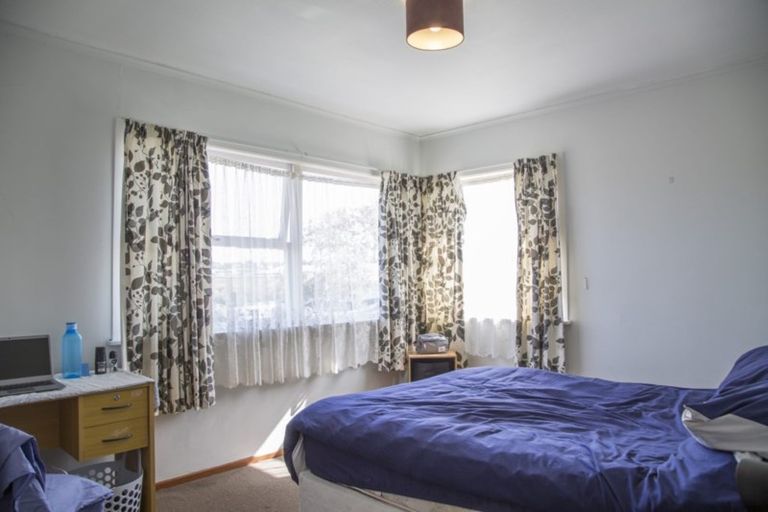 Photo of property in 7 Locket Road, Glenfield, Auckland, 0629