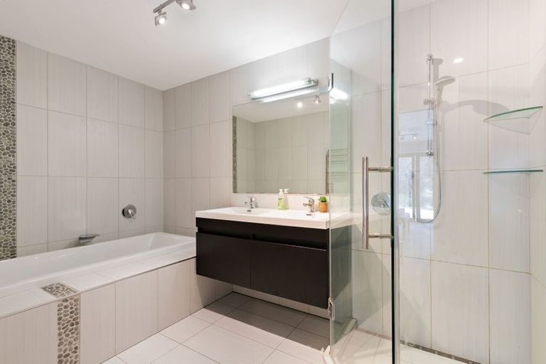 Photo of property in 32 Closeburn Road, Closeburn, Queenstown, 9371