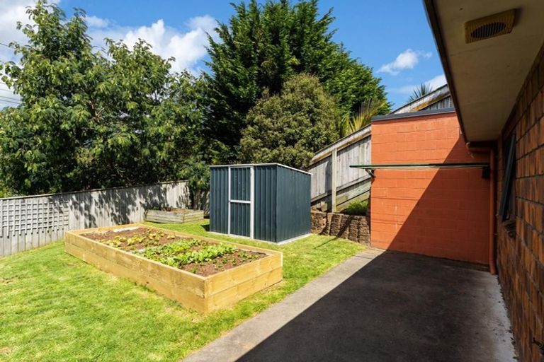 Photo of property in 7 Lambert Way, Paraparaumu, 5032