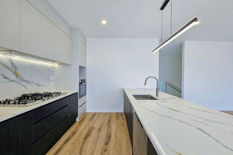 Photo of property in 25c Jandell Crescent, Bucklands Beach, Auckland, 2014