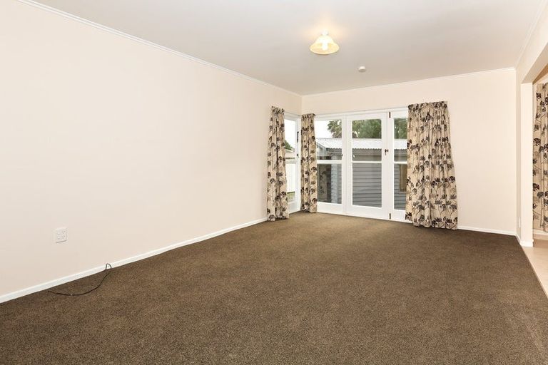 Photo of property in 5 Julian Place, Otara, Auckland, 2023