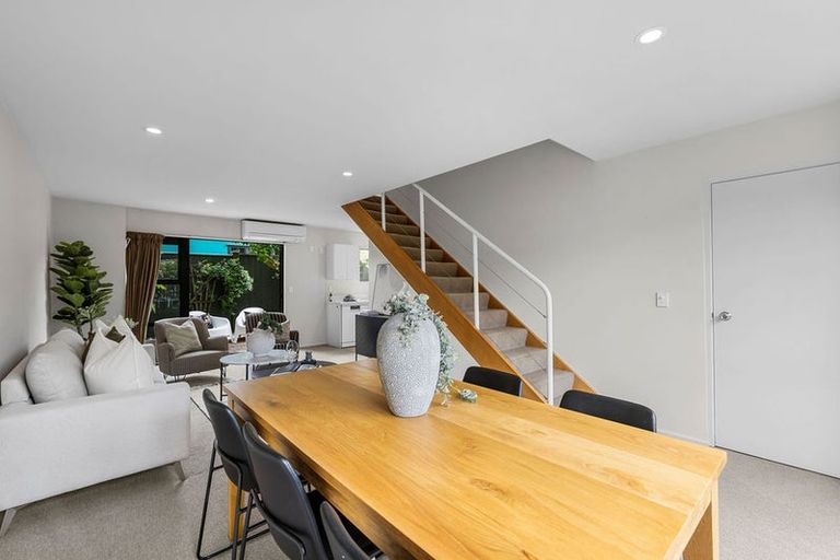 Photo of property in 5 Gracefield Avenue, Christchurch Central, Christchurch, 8013