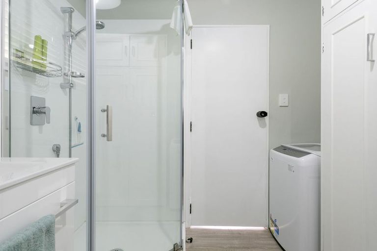 Photo of property in 4/22 Alberta Street, Acacia Bay, Taupo, 3330