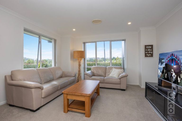 Photo of property in 43 Pitoitoi Drive, Riverhead, 0820