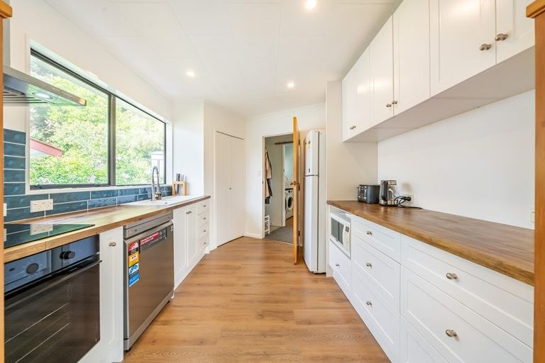 Photo of property in 12 Transom Close, Whitby, Porirua, 5024