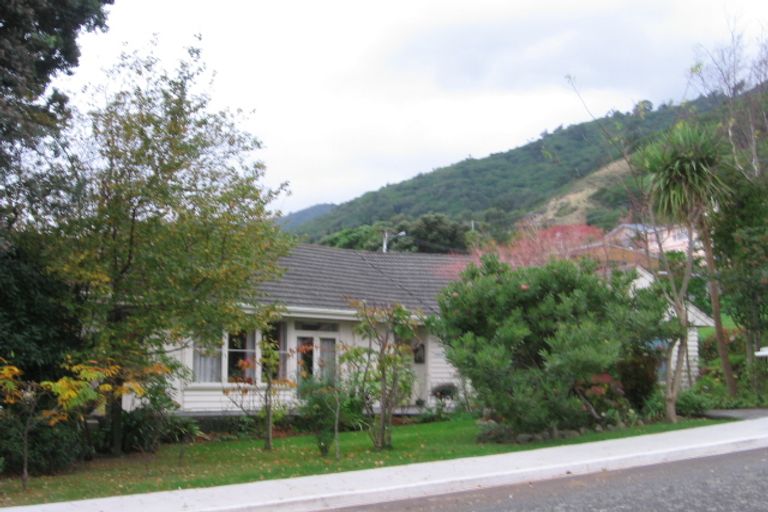 Photo of property in 7 Kaka Street, Waikanae, 5036