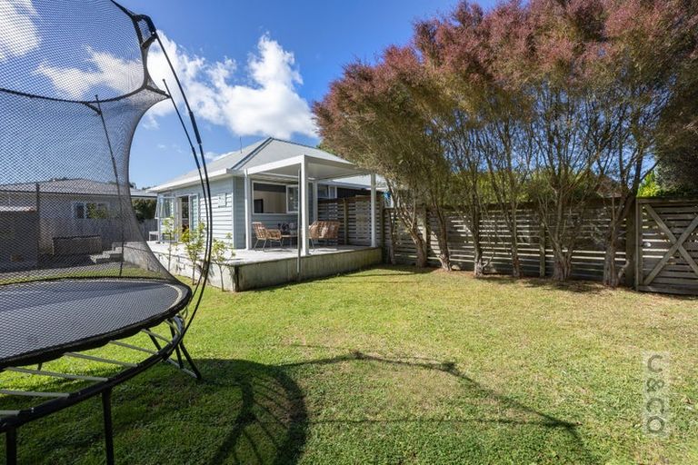 Photo of property in 23 Kaipara Portage Road, Riverhead, 0820