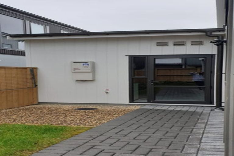 Photo of property in 25 Pukewhero Rise, Westgate, Auckland, 0614