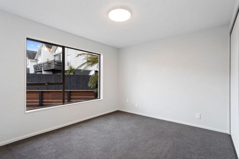 Photo of property in 91 Beachville Road, Redcliffs, Christchurch, 8081
