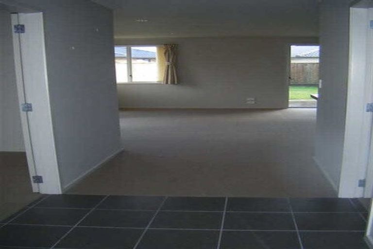 Photo of property in 21 Winchester Place, Rototuna North, Hamilton, 3210