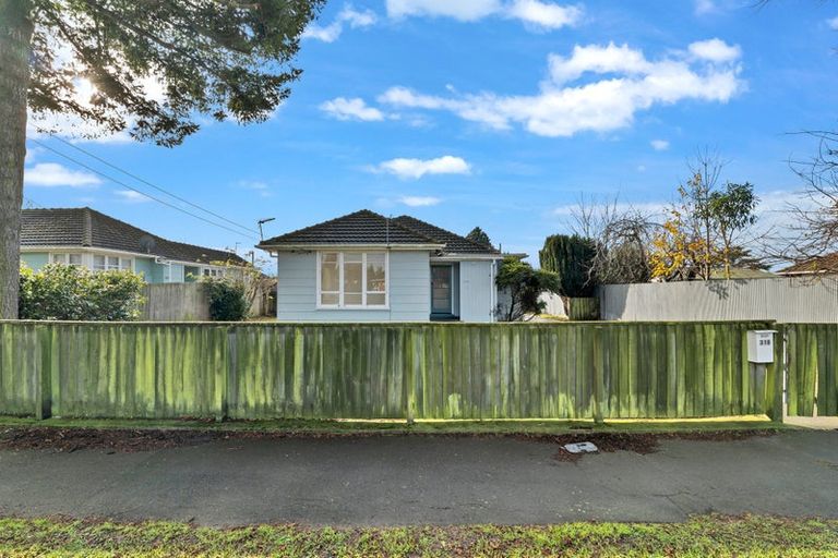 Photo of property in 318 Clyde Road, Bryndwr, Christchurch, 8053