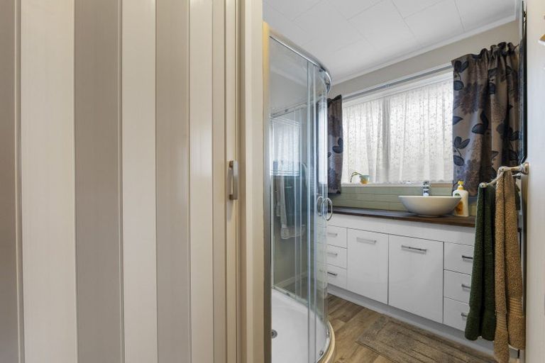 Photo of property in 17a Hamlet Street, Stratford, 4332