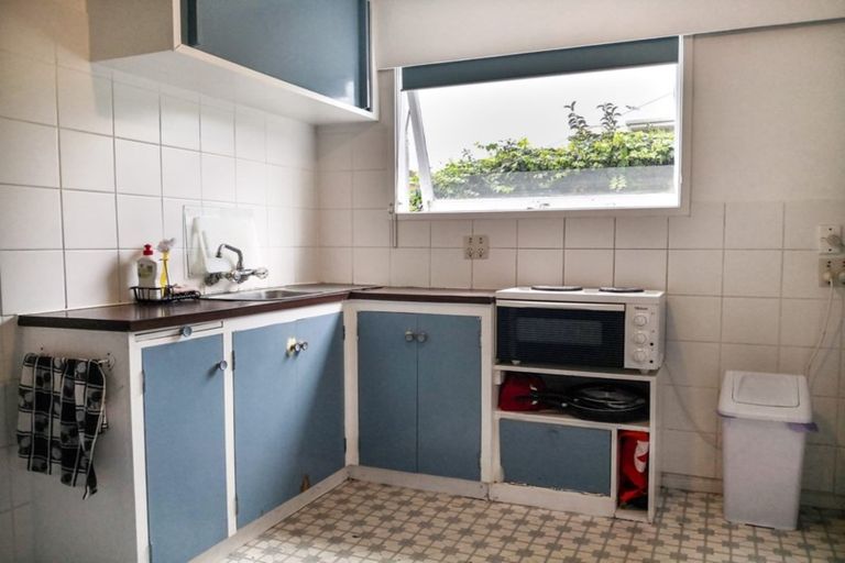 Photo of property in 8 Tye Road, Hillcrest, Auckland, 0627