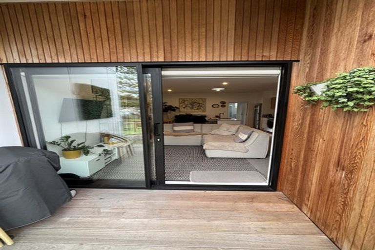 Photo of property in 4d Regent Street, Newtown, Wellington, 6021