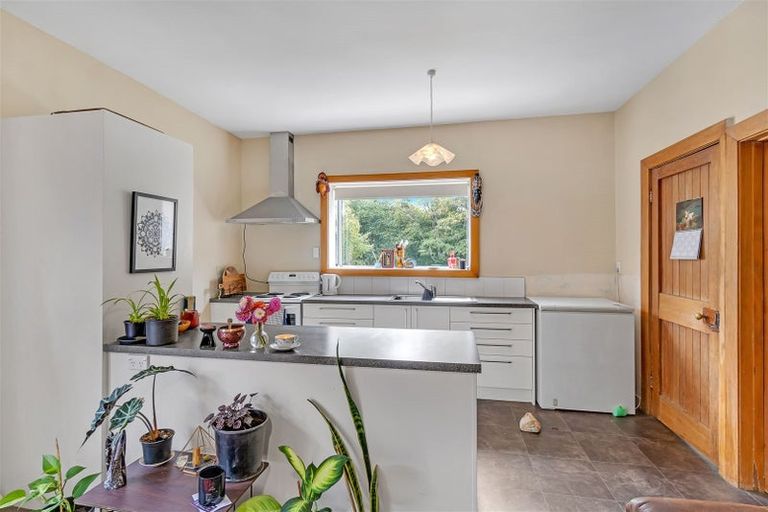 Photo of property in 33 Hoon Hay Road, Hoon Hay, Christchurch, 8025