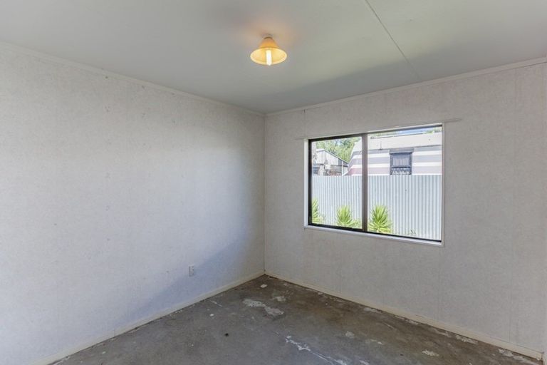 Photo of property in 19 Porritt Place, Waipukurau, 4200