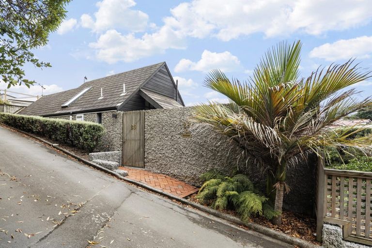 Photo of property in 28 Hay Street, Oriental Bay, Wellington, 6011