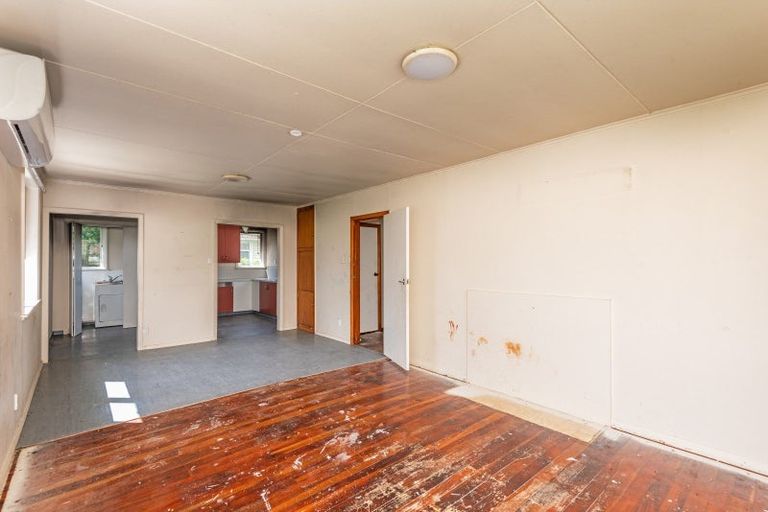 Photo of property in 21 Coventry Street, Highbury, Palmerston North, 4412