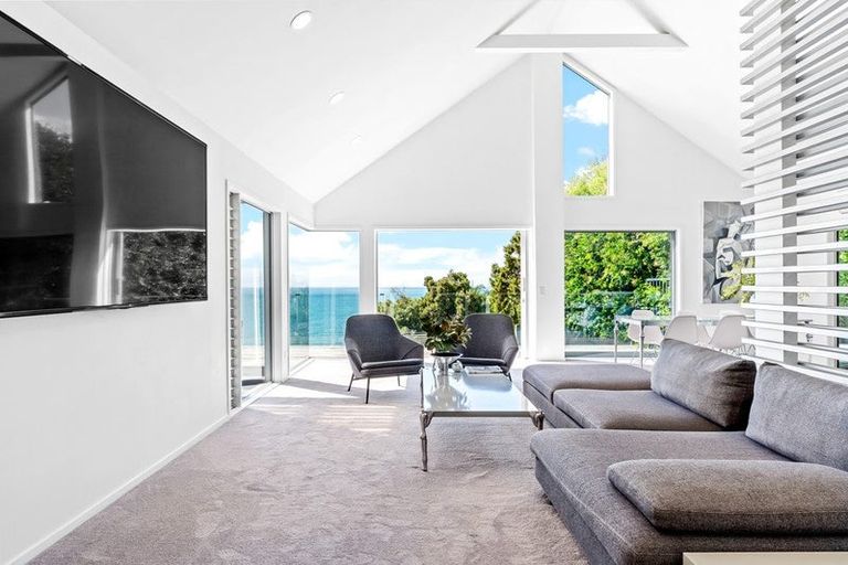Photo of property in 23 Duncansby Road, Stanmore Bay, Whangaparaoa, 0932