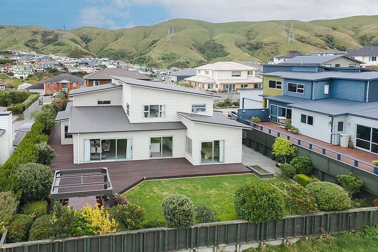Photo of property in 41 Mauldeth Terrace, Churton Park, Wellington, 6037