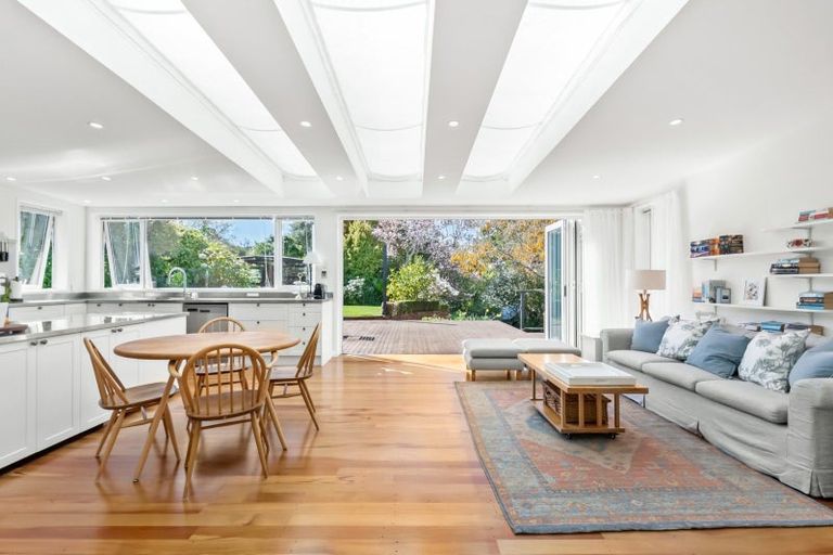 Photo of property in 48 Gurney Road, Kelson, Lower Hutt, 5010