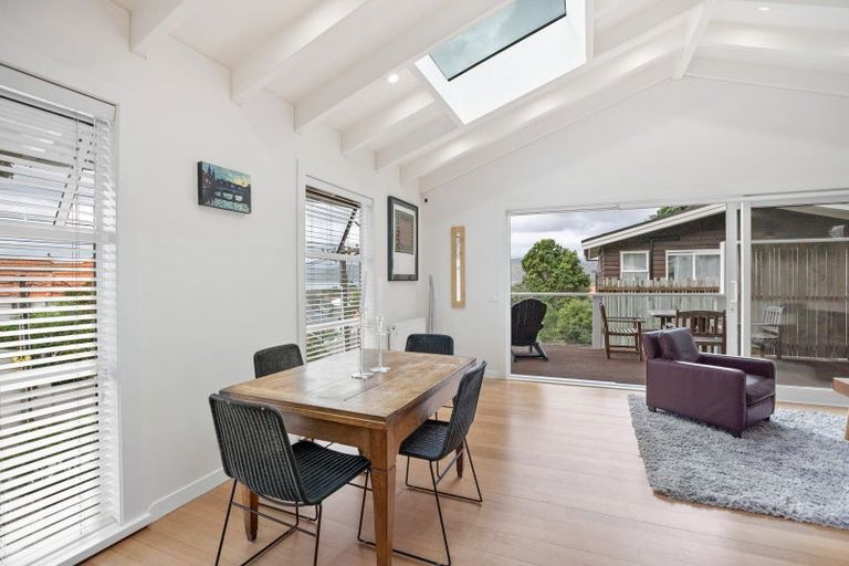 Photo of property in 2 Ludlam Street, Seatoun, Wellington, 6022