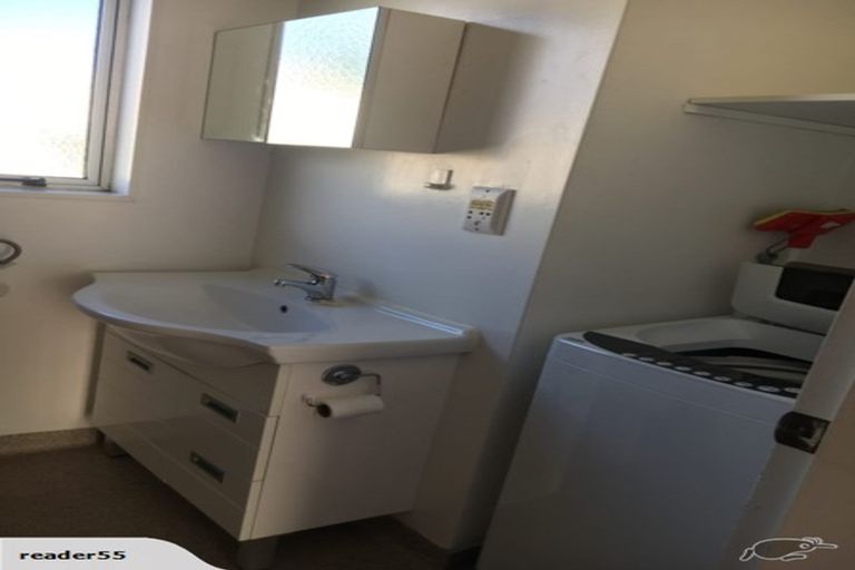 Photo of property in 74f6 Freyberg Street, Lyall Bay, Wellington, 6022