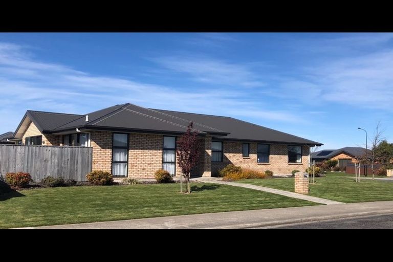 Photo of property in 30 Kotare Avenue, Rangiora, 7400