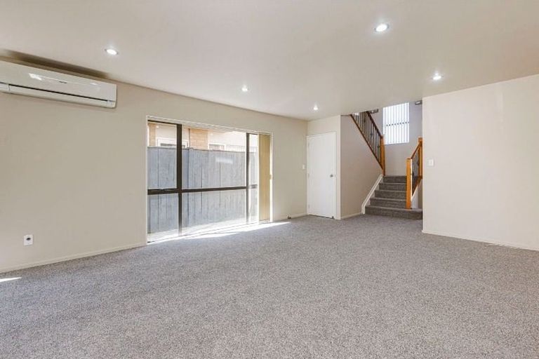 Photo of property in 31 Janway Avenue, Flat Bush, Auckland, 2016