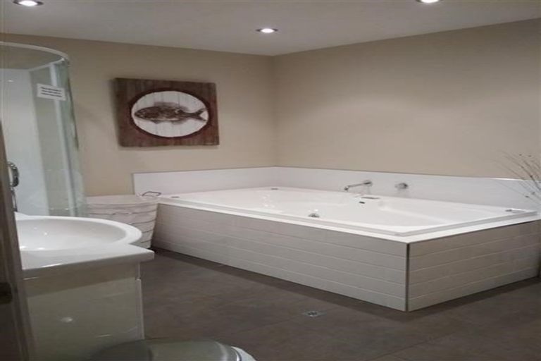 Photo of property in 79 Simla Crescent, Khandallah, Wellington, 6035