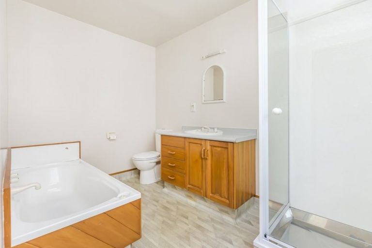 Photo of property in 5a Chamberlain Road, Karori, Wellington, 6012