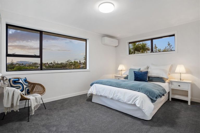 Photo of property in 6 Toi Toi Place, Northcote, Auckland, 0627